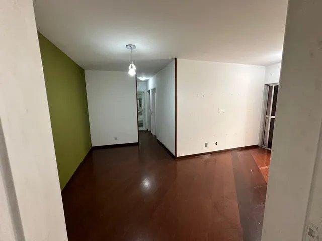 Apartamento à venda com 2 quartos, 67m² - Foto 3