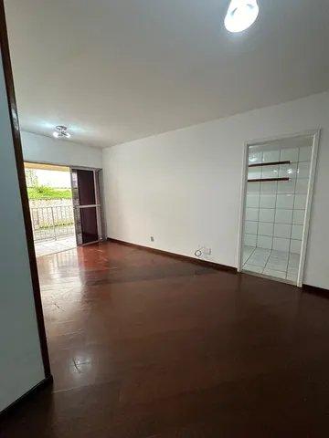 Apartamento à venda com 2 quartos, 67m² - Foto 2