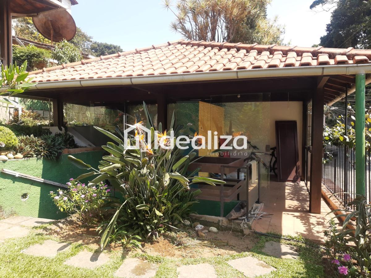 Casa à venda com 4 quartos, 185m² - Foto 4