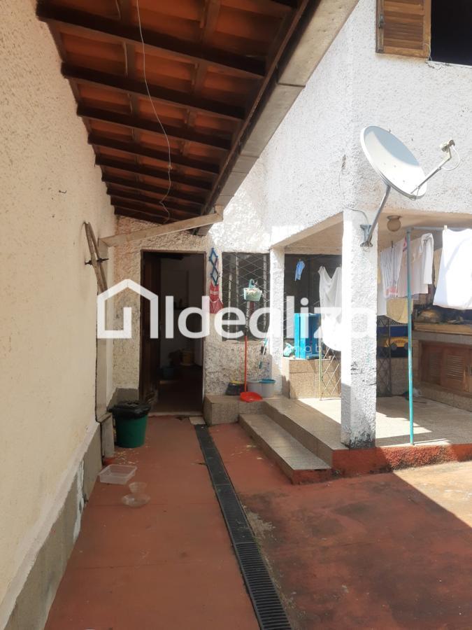 Casa à venda com 4 quartos, 185m² - Foto 33