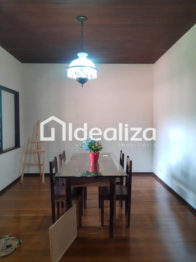 Casa à venda com 4 quartos, 185m² - Foto 15