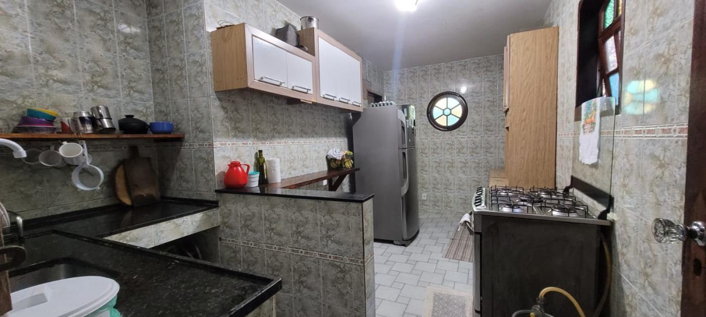 Casa à venda com 2 quartos, 90m² - Foto 9