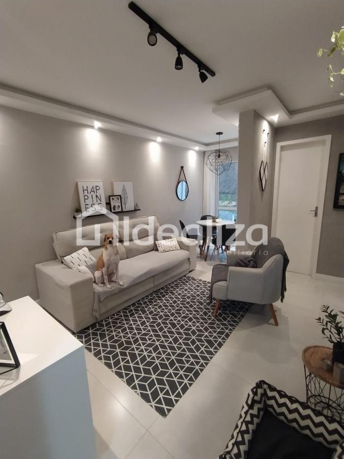 Apartamento à venda com 2 quartos, 49m² - Foto 1