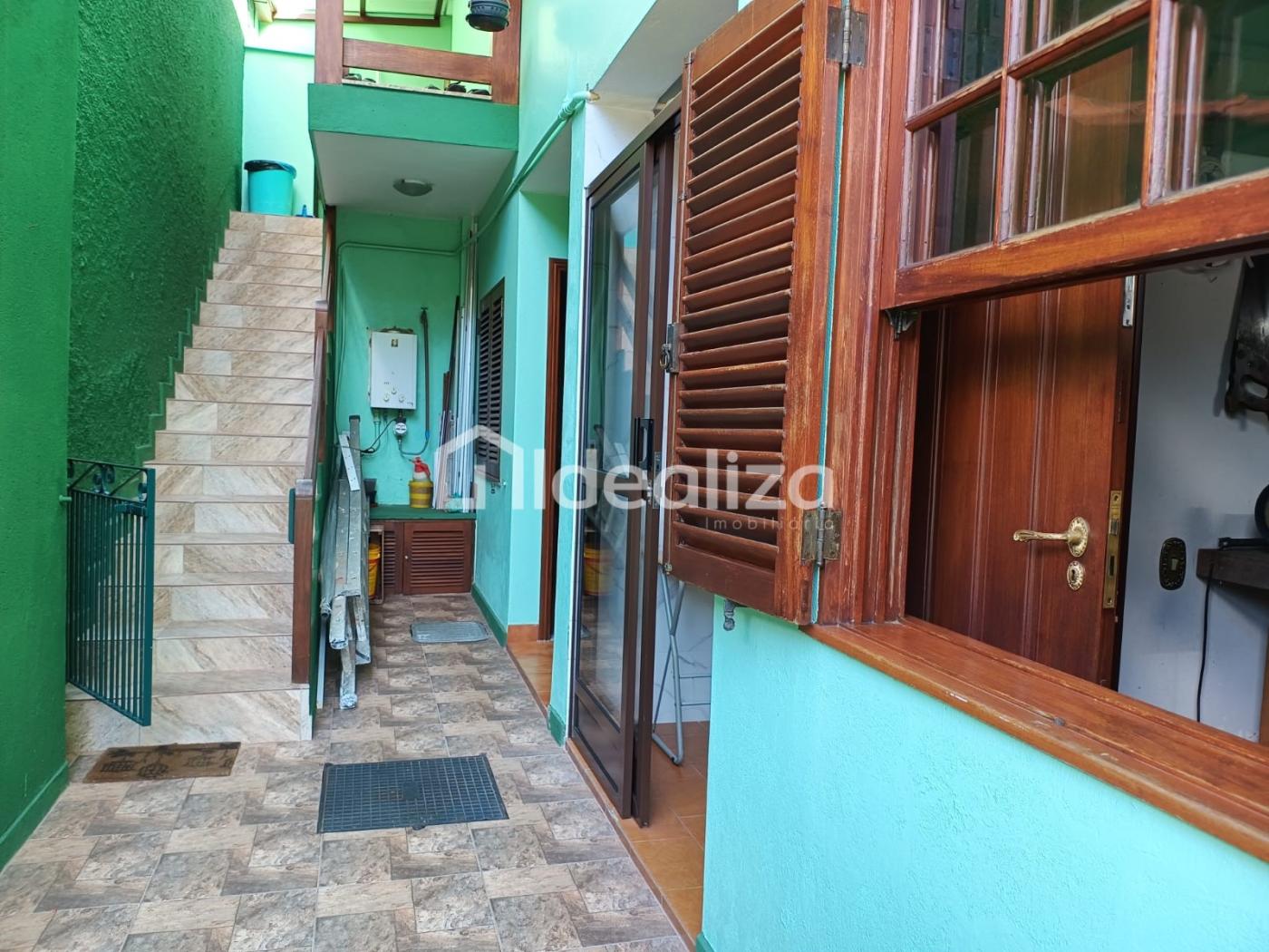 Casa à venda com 5 quartos, 280m² - Foto 7