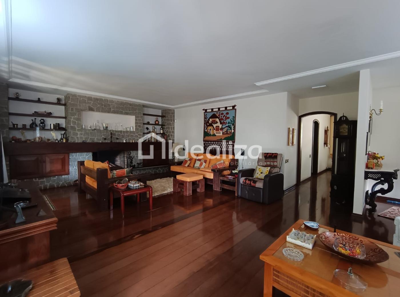 Casa à venda com 5 quartos, 280m² - Foto 15