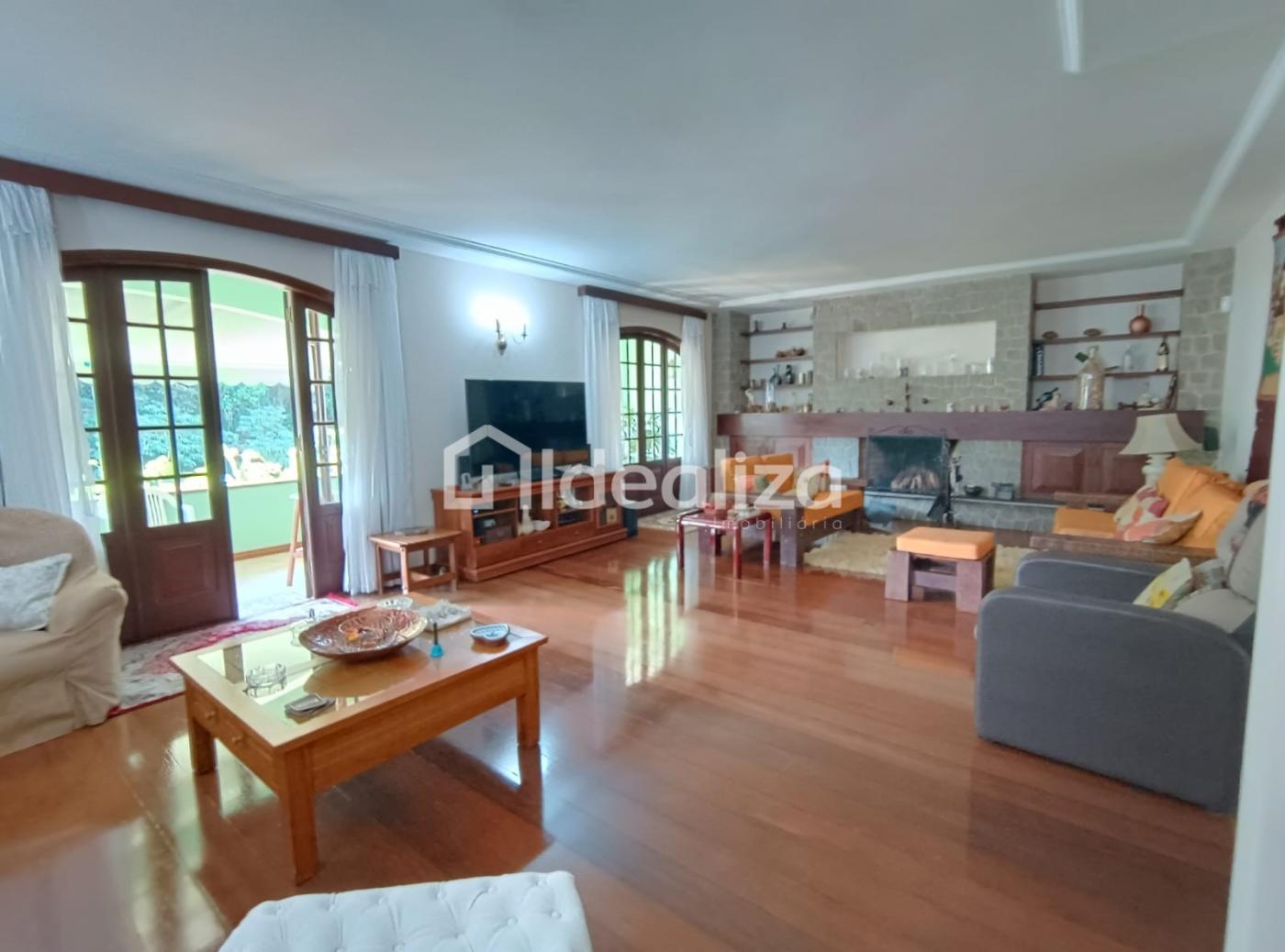 Casa à venda com 5 quartos, 280m² - Foto 14