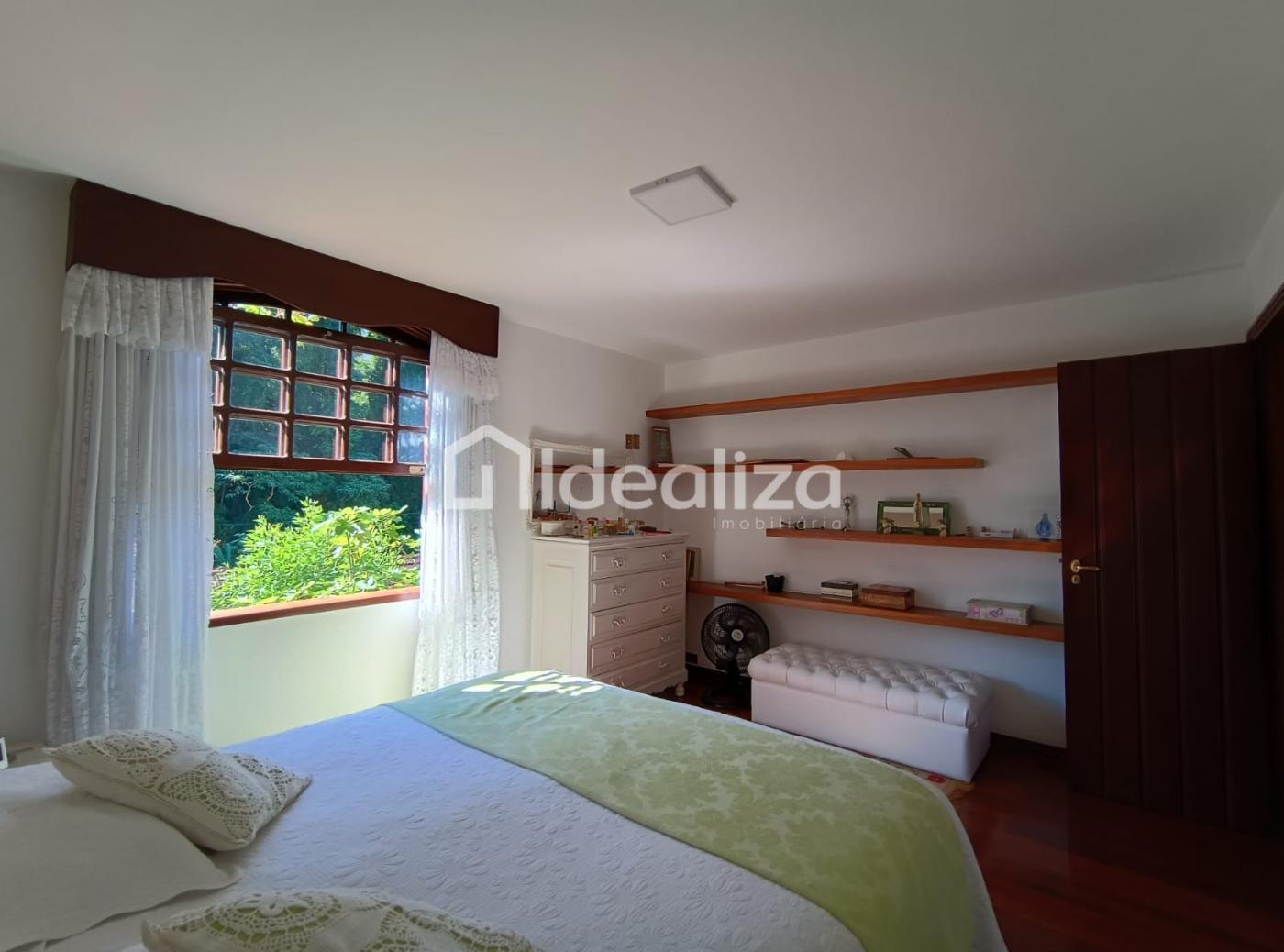 Casa à venda com 5 quartos, 280m² - Foto 30