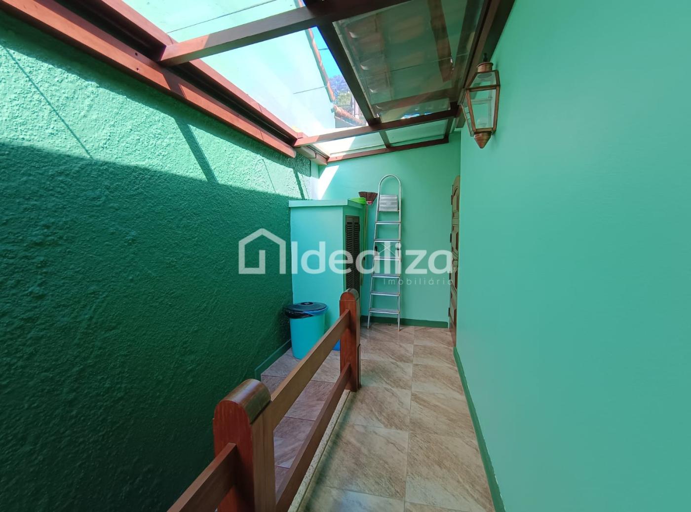 Casa à venda com 5 quartos, 280m² - Foto 9