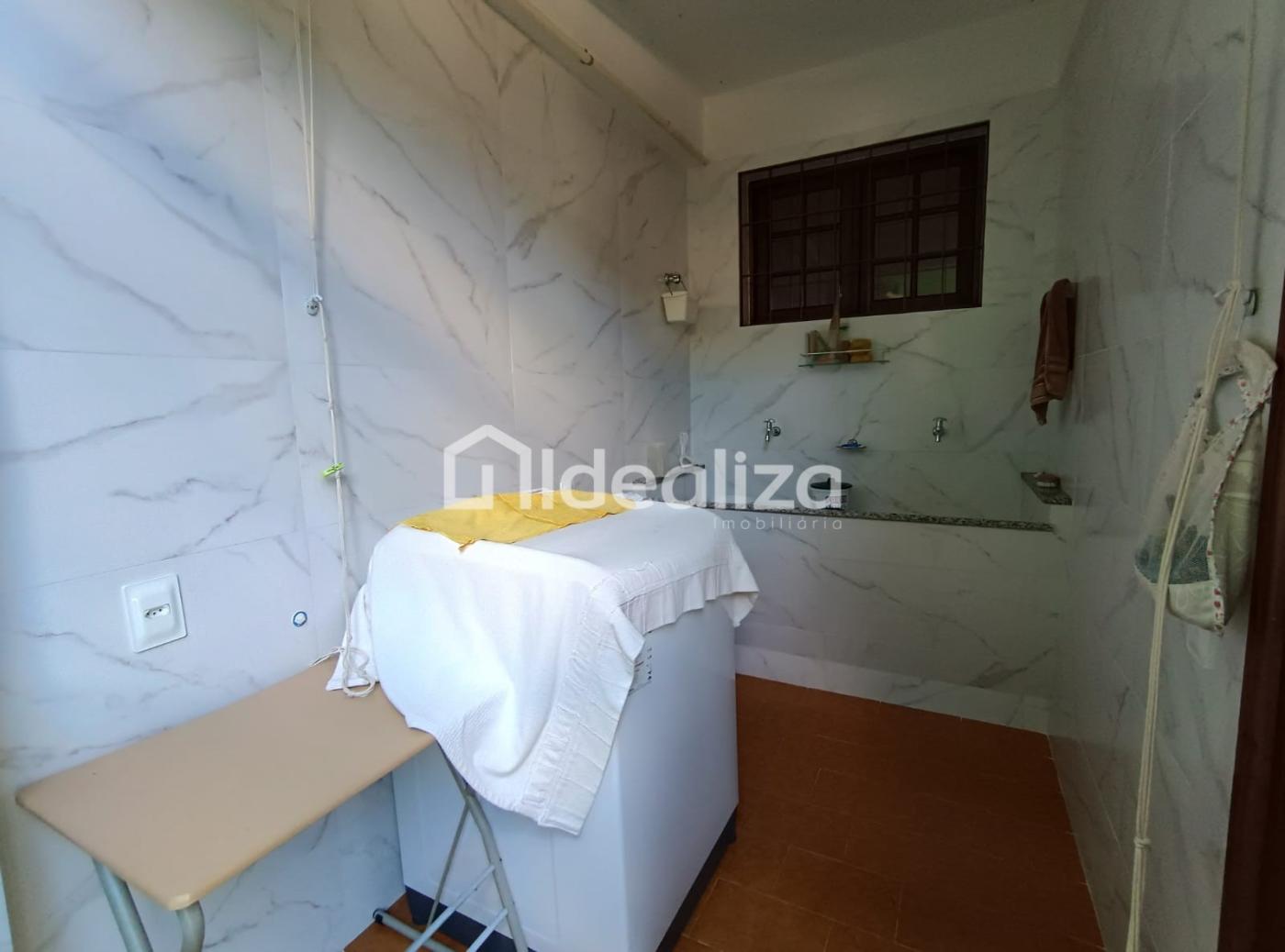 Casa à venda com 5 quartos, 280m² - Foto 41