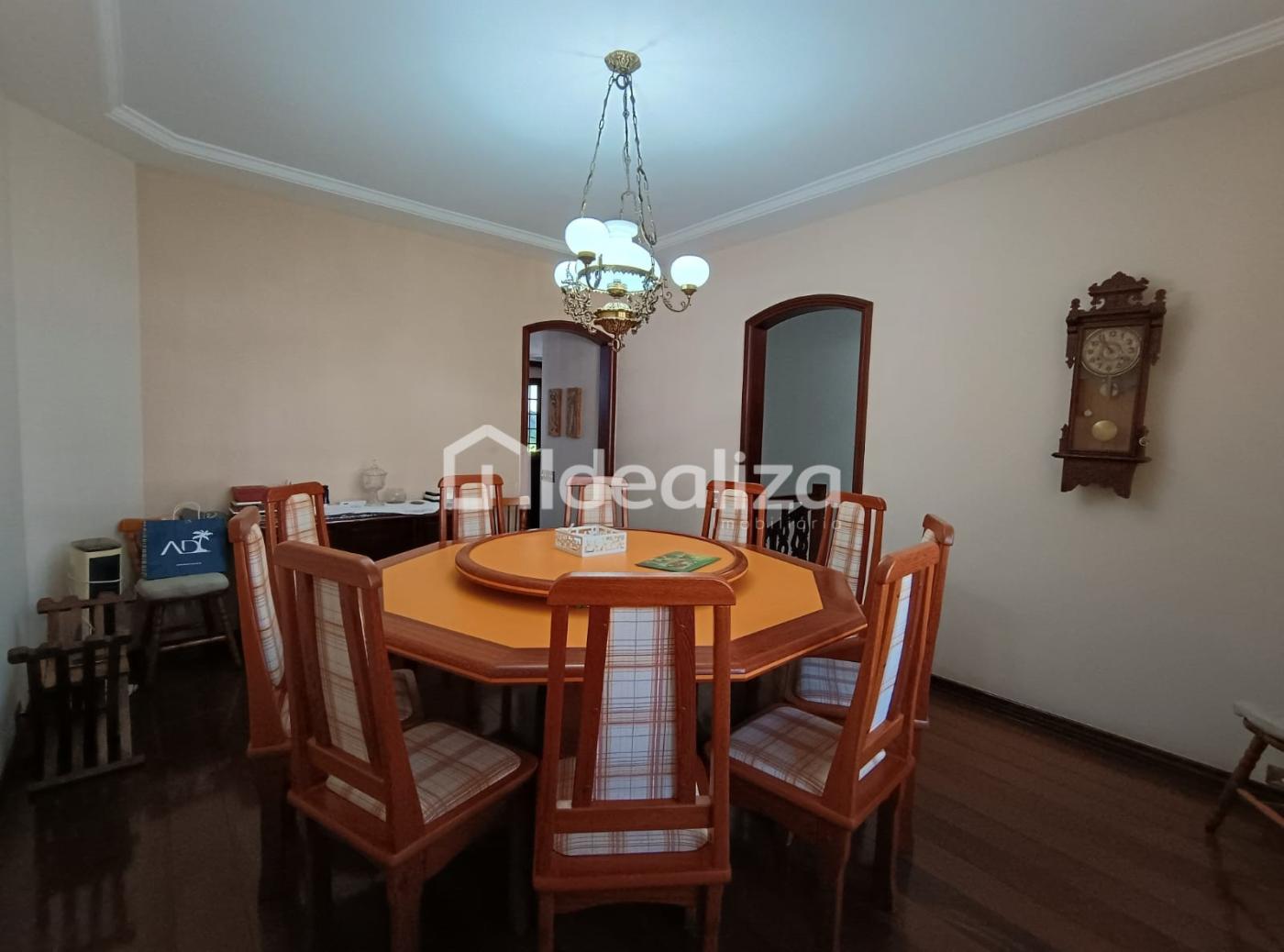 Casa à venda com 5 quartos, 280m² - Foto 24