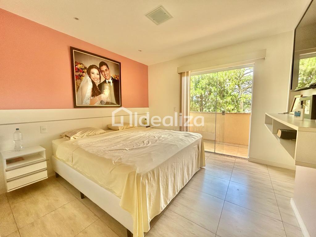 Casa à venda com 4 quartos, 560m² - Foto 15