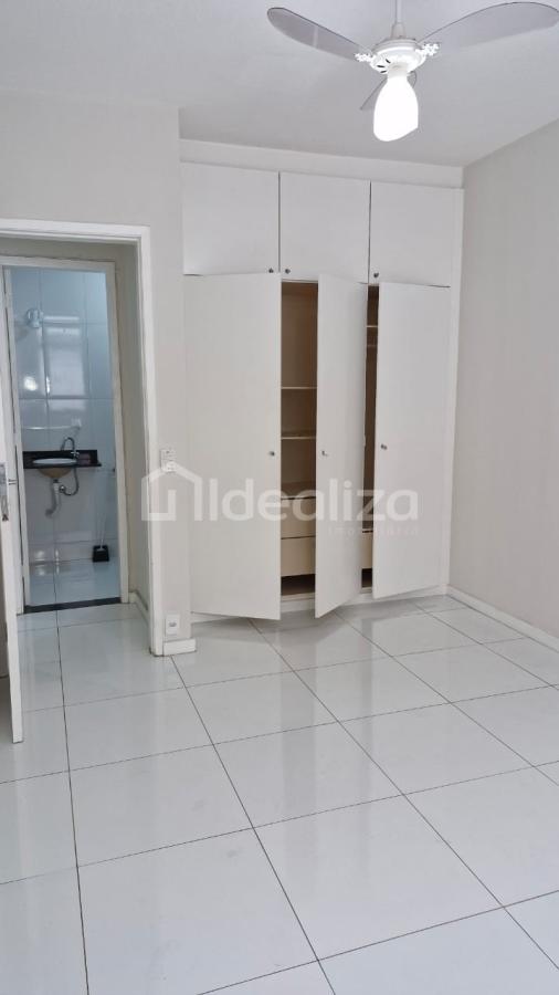 Apartamento à venda com 2 quartos, 54m² - Foto 3